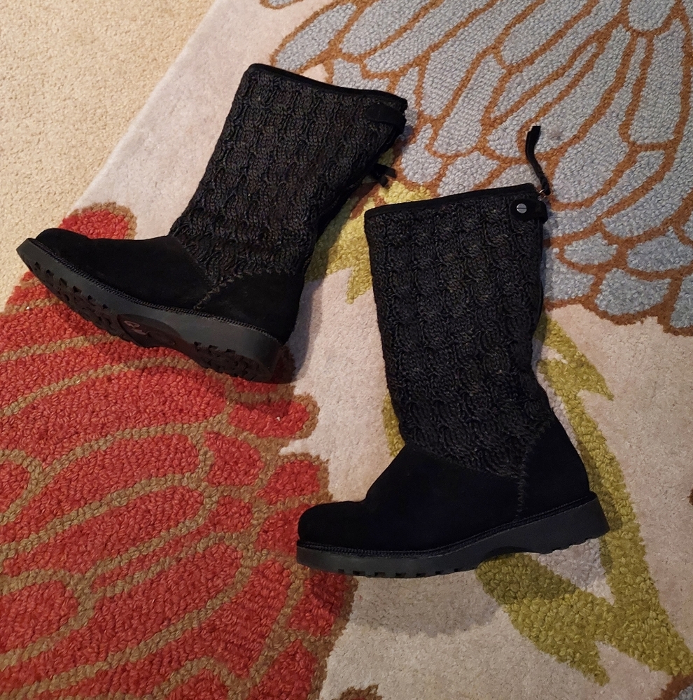 The Sak black cable knit boots women's size 6